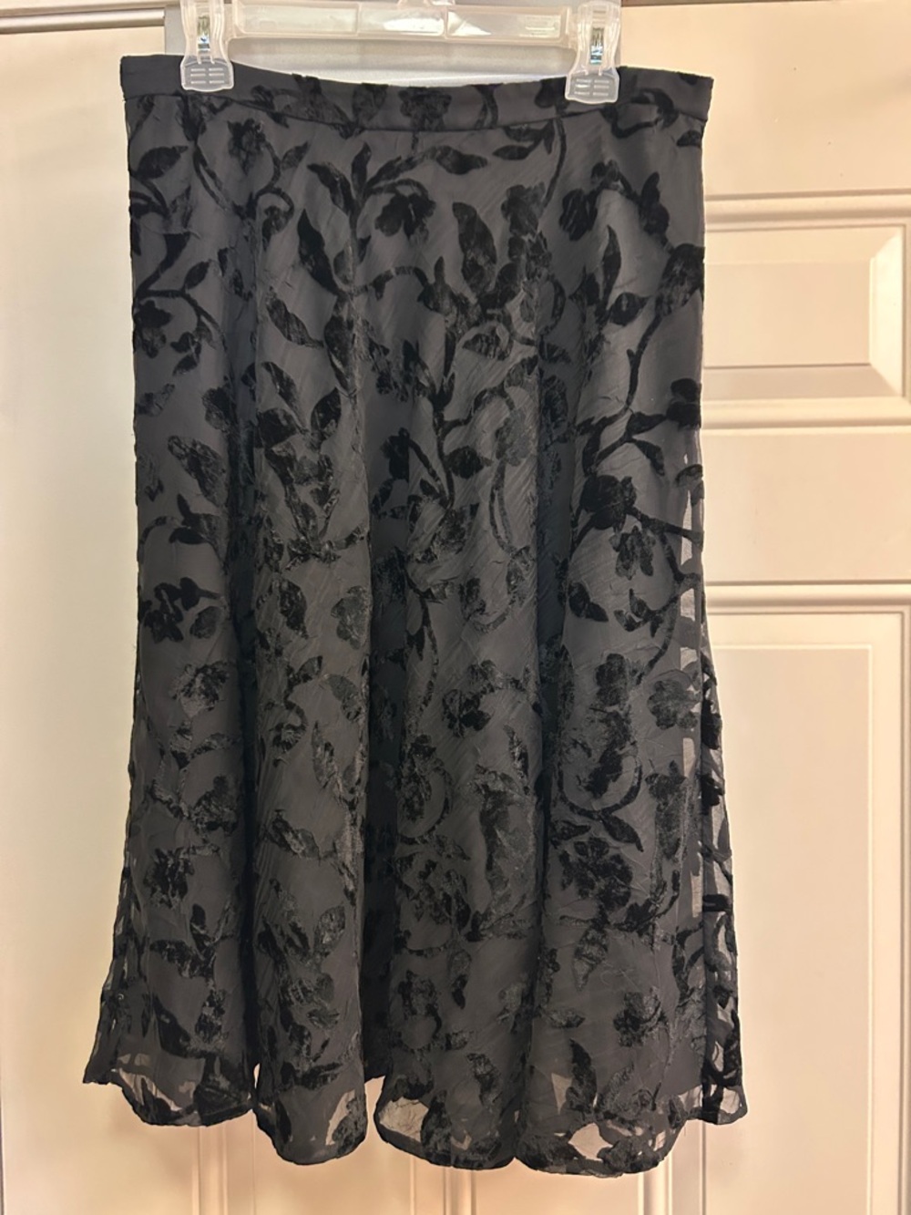 Talbots Black Floral Burnout A-Line Women's Skirt. Size 14